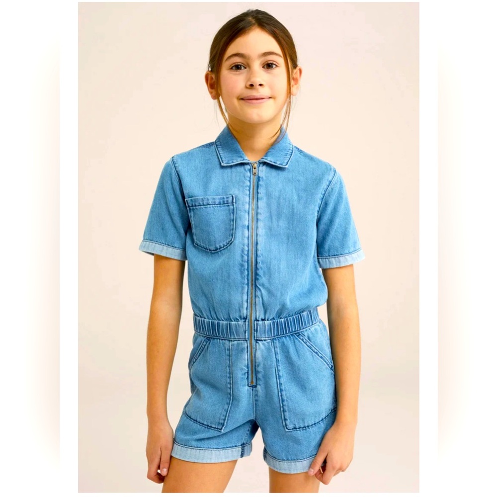 Derek Heart Girls' Blue Short-Sleeve Chambray Romper Derek cheart size M